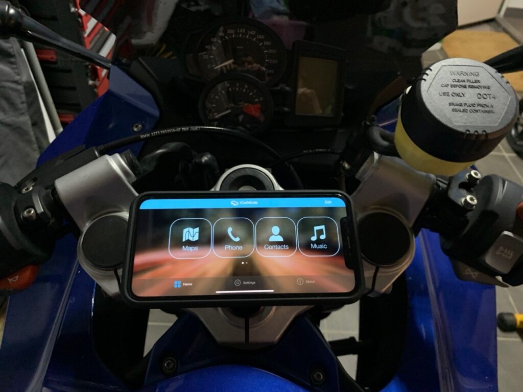 iCarMode on a bike